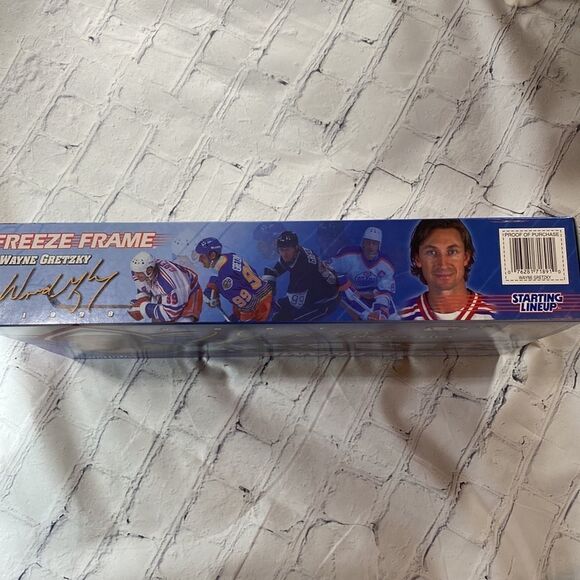 NIB Wayne Gretzky Starting Lineup Freeze Frame - Picture 3 of 3
